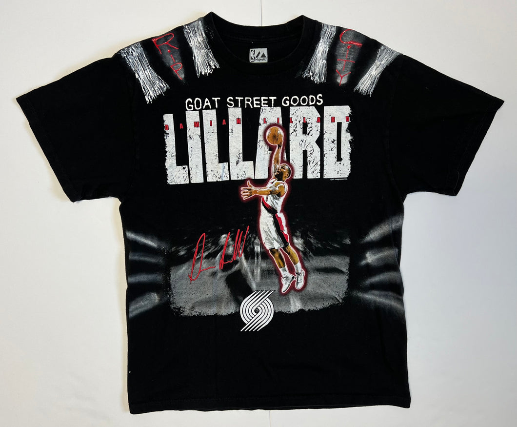 Men’s Pre-Owned Majestic Black Custom Painted Portland Trailblazers Damian Lillard Short Sleeve Tee, Size Large