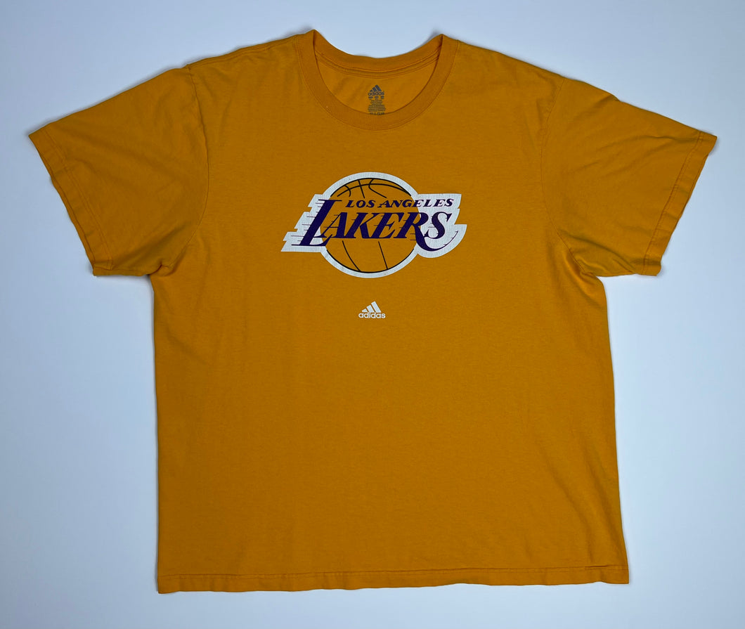 Men’s Pre-Owned adidas Gold Los Angles Lakers Short Sleeve Tee, Size XXL